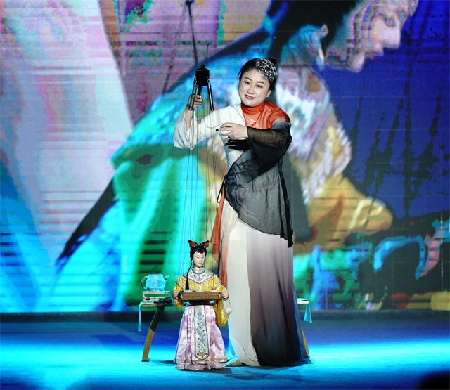 “大地情深”——优秀群众文艺作品巡演暨“街艺福见”全省街头文化艺术展演活动优秀节目惠民演出在南平举行