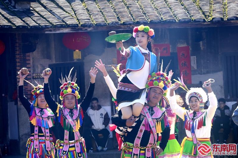 漳州华安：闽南侨乡闹新春 “世遗”土楼三上央视