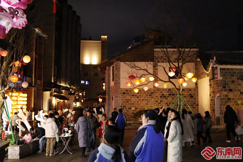 南平建瓯：古街闹元宵 文化韵味浓