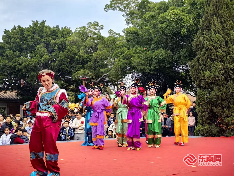 泉州安溪文旅举行非遗快闪 铁观音飘香古城