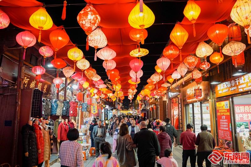 2024年“花灯暖莆阳·龙耀中国年”新春活动亮灯仪式举行