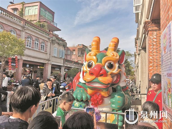 小青龙与“狴犴”登场 寻“龙”打卡再掀热潮