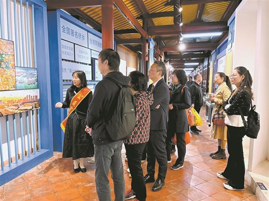 这个春节 他们用175场公益讲解为古城“代言”