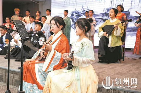 22位华裔青少年成为泉州南音传播者