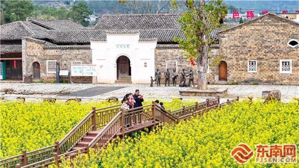 三明宁化：花开红色土地“遍地金”