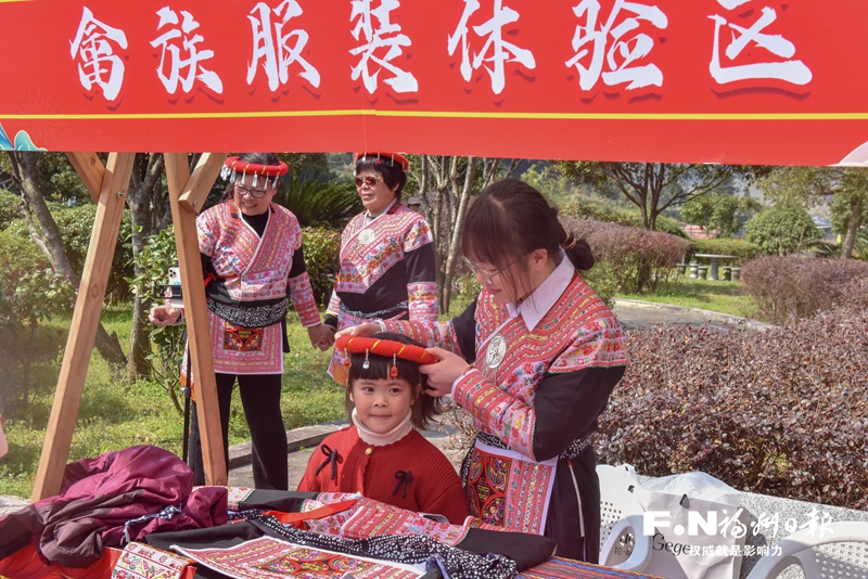 福州罗源中房大集见闻：专线接来游客 乡村土货抢手