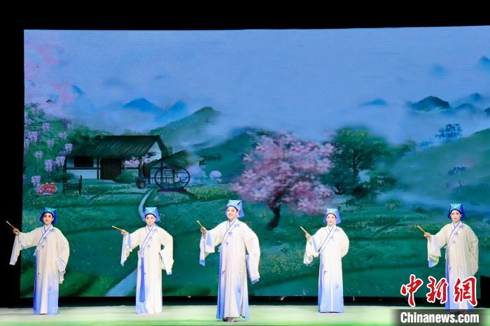 庆祝芳华入闽65周年越剧尹派折子戏专场演出举办