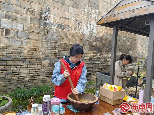 三明泰宁：文明旅游我先行 志愿服务暖人心