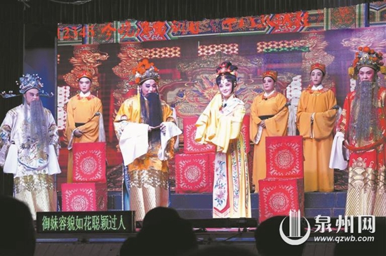 “戏窝子”里弦歌再起 第32届“威远楼之夏”戏剧节开演