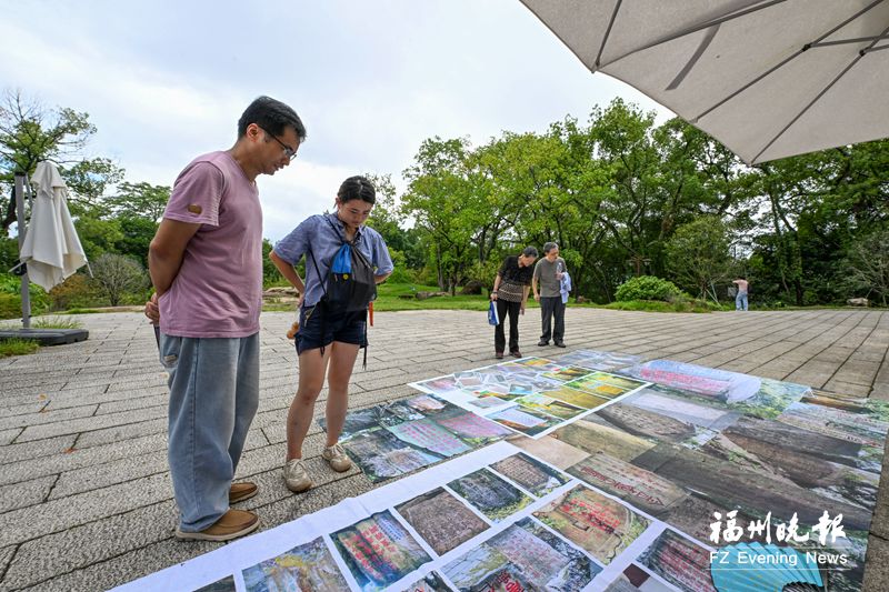 国庆假期登山览胜赏石刻 福州摩崖石刻成游客“心头好”