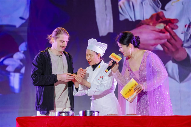 “‘一碗福建’福味来”2024年福建文旅美食推广季暨“食尚两岸·香聚沙县”海峡两岸美食展在三明沙县启动