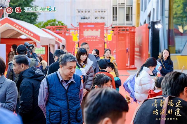 太火爆！空降福州东街口！现场视频刷爆朋友圈！