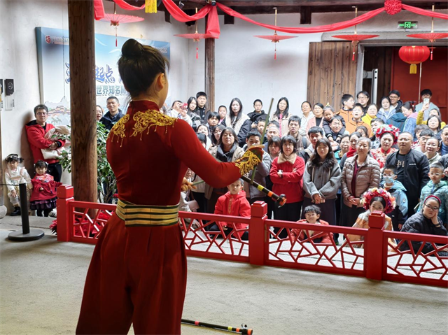 “文明旅游 安全出行”宣传活动在福州市三坊七巷社区举行