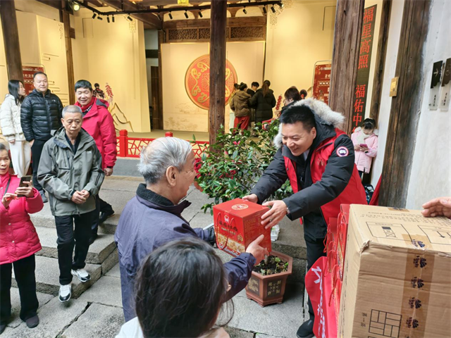 “文明旅游 安全出行”宣传活动在福州市三坊七巷社区举行