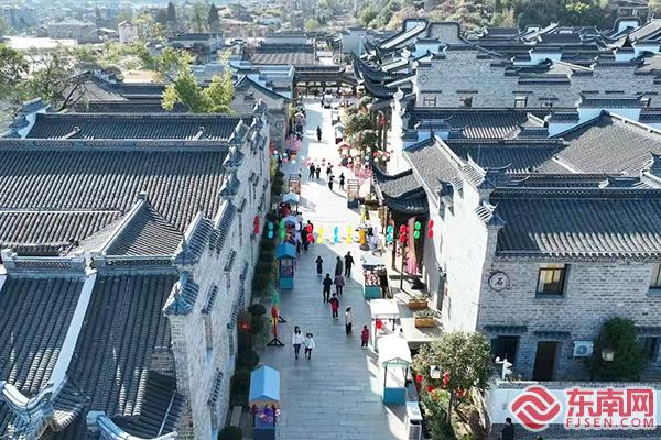 新春走基层丨龙岩武平：百家大院吸引八方游客慕名前来