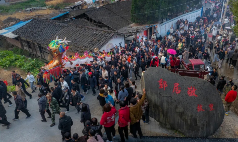 新春走基层|三明大田广平迎板灯龙 点燃新年喜庆氛围