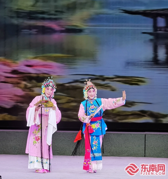 第二届海丝（泉州）全国京剧票友演唱会举行