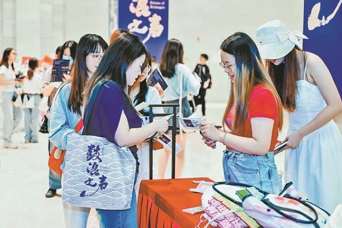 音乐剧《鼓浪之声》在厦门嘉庚剧院成功首演