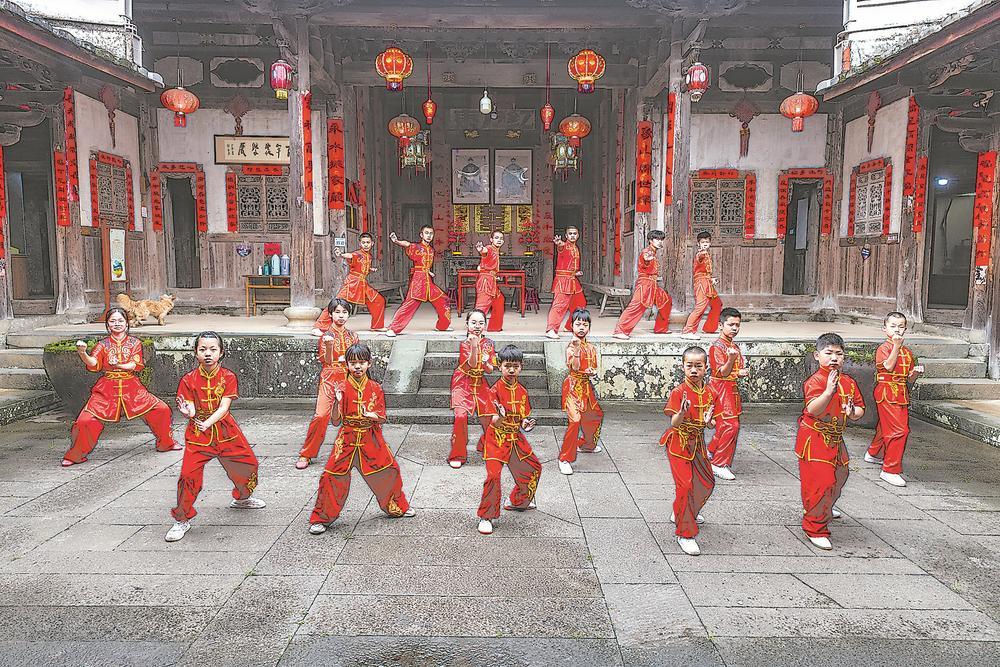 福州永泰：百年庄寨 爱传万家