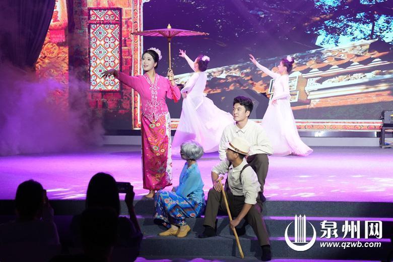 媒体采风团开启泉州探索之旅 洋博主打卡梧林村 簪花品乡味