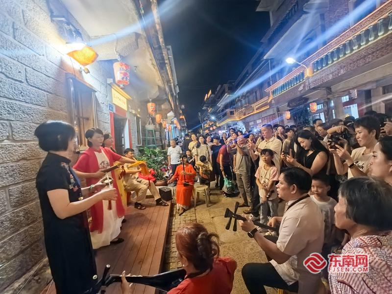 泉州洛阳古街示范段揭幕 “肆有”新体验唤醒世遗生命力