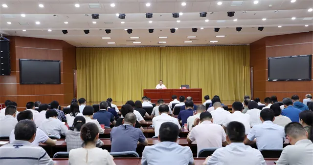 省文旅厅举行“光荣在党50年”纪念章颁发仪式暨学习教育专题党课