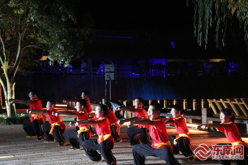 宁德屏南：畲族非遗与古村夜游引客来