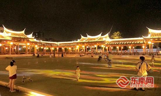 漳州龙文：颜值变产值 梧桥古厝夜色“撩人”