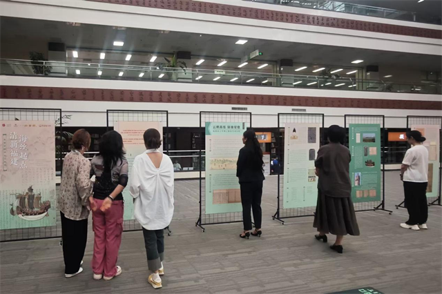 “八闽书房”优质文化资源亮相宁夏回族自治区——“2025年闽宁图书馆‘一带一路’文化志愿服务行”走进宁夏活动成功举办
