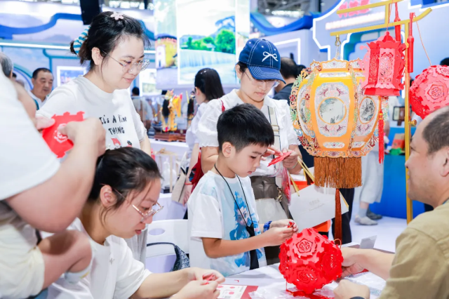“清新福建·闽山闽水物华新” 展示新形象 提升影响力——福建参加2025中国文化旅游产业博览会侧记