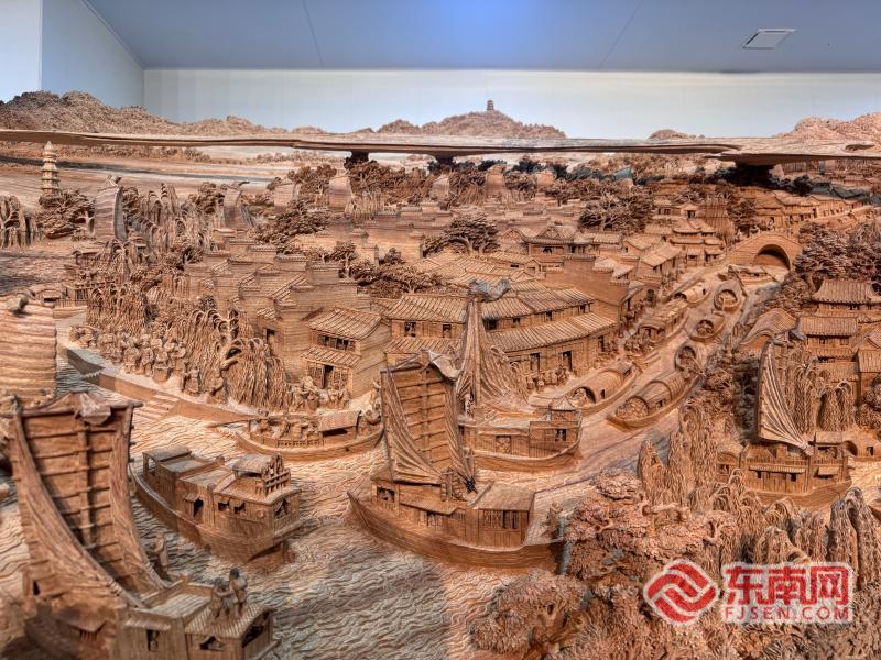 大型木雕《京杭大运河》江南卷在莆田市美术馆揭幕展出