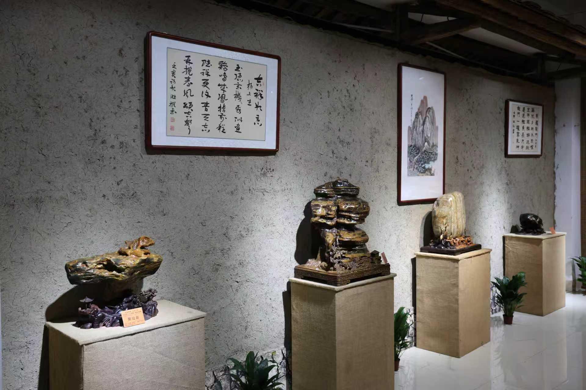 丰富“两节”文旅业态 华安玉（九龙璧）精品联展启幕
