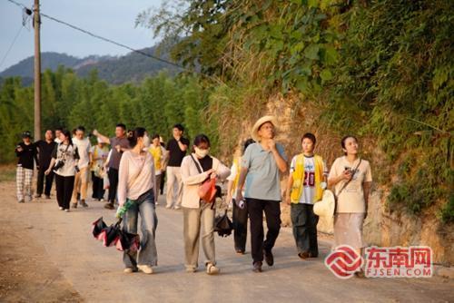 福州外语外贸学院学子走进延平 激活乡村新活力