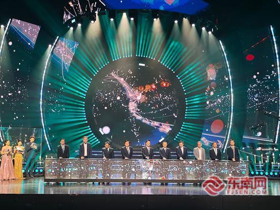 第二届世界闽南语青年歌手大赛总决赛落幕 赖晶晶获得金奖