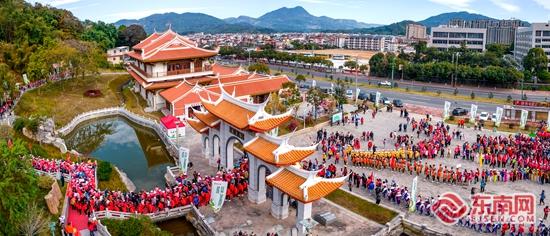 “功夫永春”徒步引千人打卡 行走中解锁文旅新体验