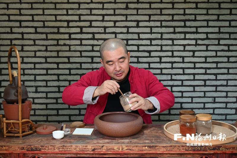 在“守”与“创”中香韵流长 福州市级非遗冷凝合香的新生