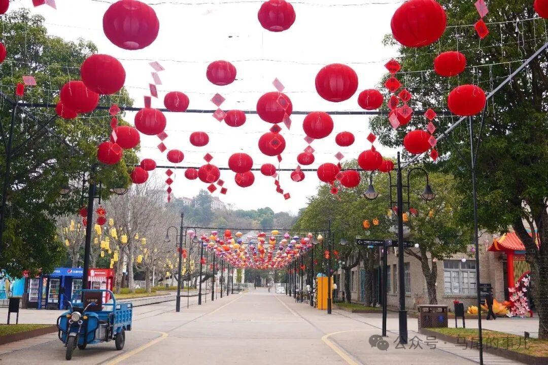 “两马同春闹元宵”花灯抢先看！