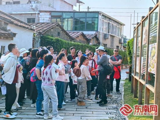 行走古城 解锁千年书香密码