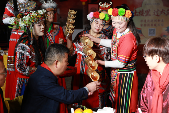 华安二宜楼：灯火映古楼 民俗闹新春