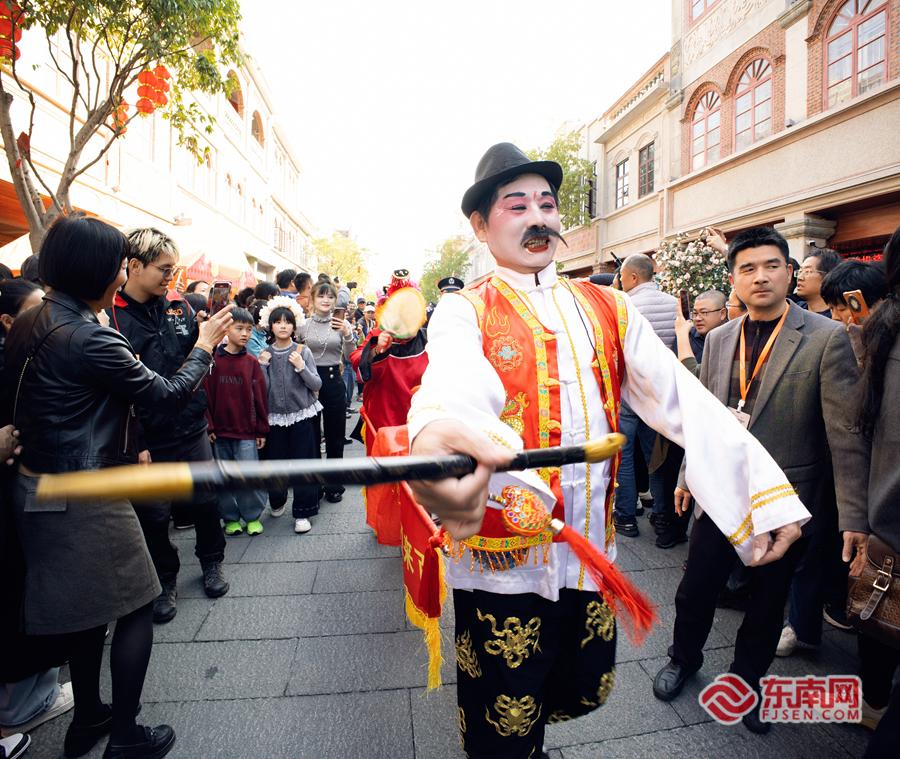 新春走基层 | 泉州正月上演“迎番货”非遗街秀 再现宋元海丝风华