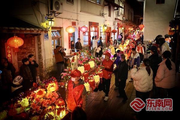 龙岩连城：非遗闹春焕新彩 客家年味引客来