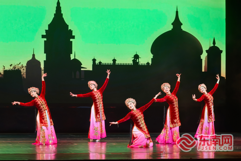 国家级大型舞蹈展演《舞动山水间》惊艳亮相漳州
