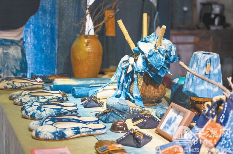 当蓝眼泪化为文创 平潭的夜便触手可及