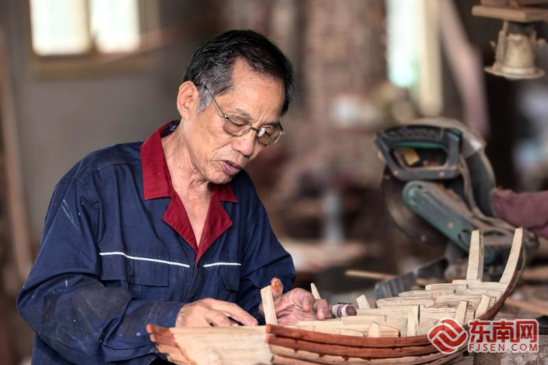 新春走基层丨宁德漳湾：一斧一凿承海韵 一船一课启新程