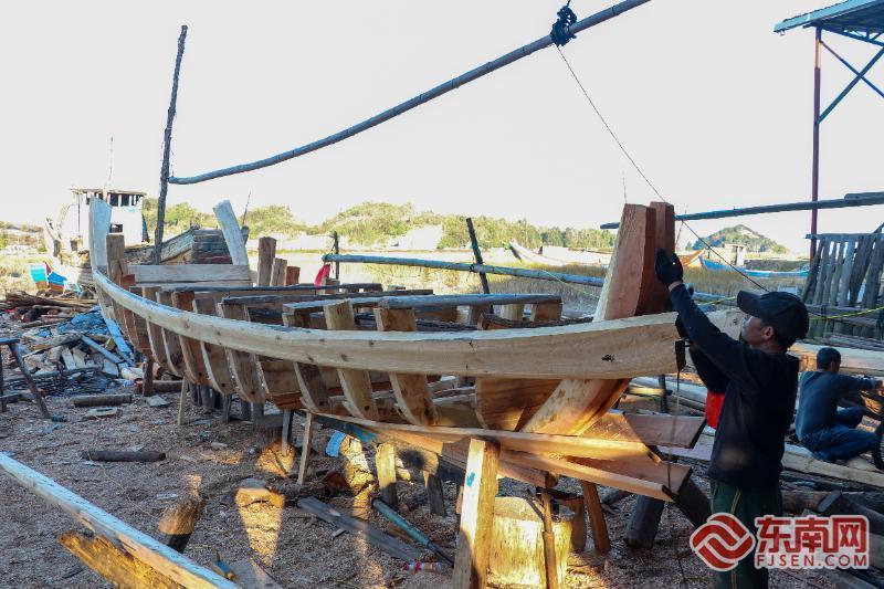 新春走基层丨宁德漳湾：一斧一凿承海韵 一船一课启新程