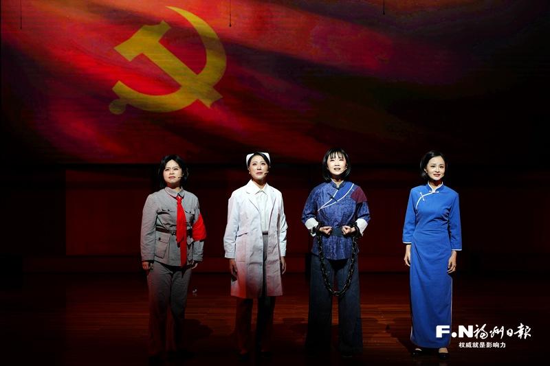 《三簪红》：血墨火骨，照见百年芳华