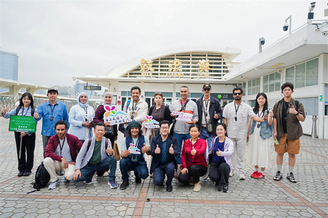 中阿艺术共鸣 奏响多元文明交融福建新篇——“艺汇丝路”阿拉伯知名艺术家访闽采风活动厦门行