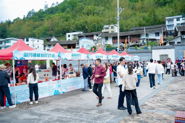 歌飞三月 情满畲乡——2026 年日溪“三月三”畲族文化活动为乡村振兴添彩赋能