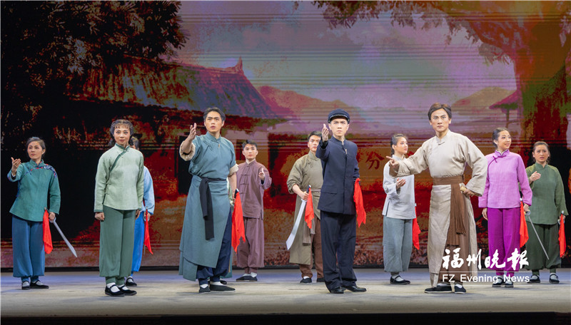闽剧《烈士凌福顺》在榕上演