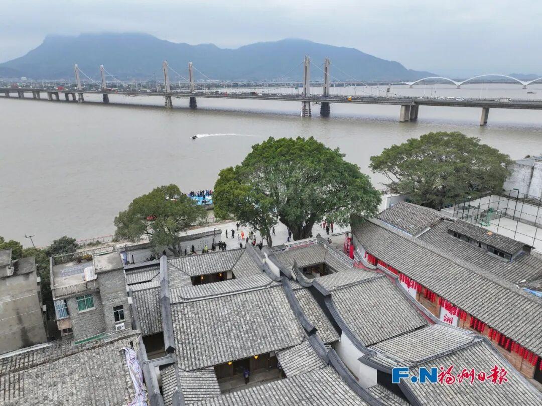 福州：一条文化中轴满载同心故事